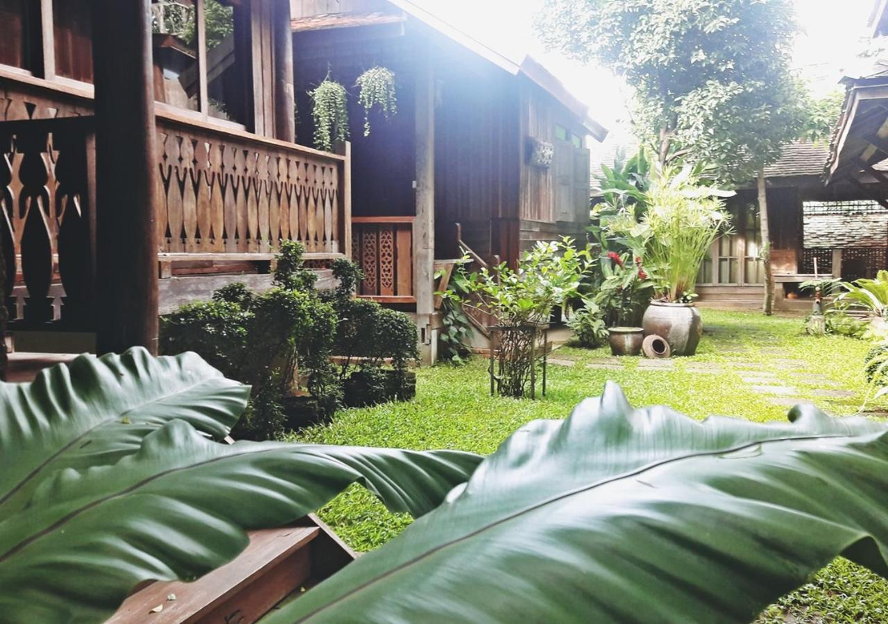 Tanita House Bed and Breakfast Chiang Mai Exterior foto